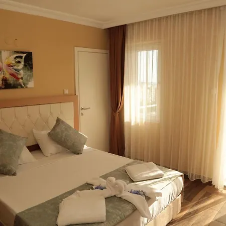B&B Comfortable With Shared Pool Near Beach In Kusadası